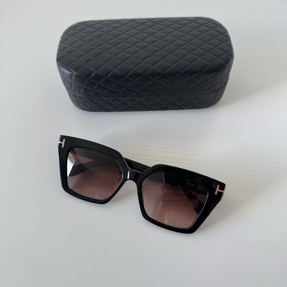 New! Tom Ford Winona TF1030 01Z Black Sunglasses, Authentic main image 4